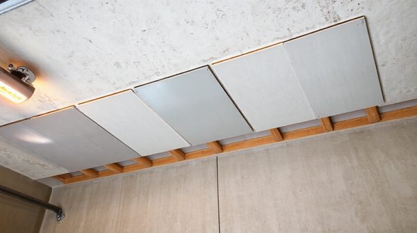 Top 5 isolants collables pour plafond de garage éco-responsables
